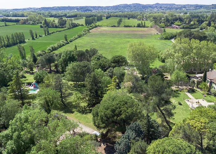 Domaine De Rhodes - Locations De Vacances / Vacation Rentals Avignon
